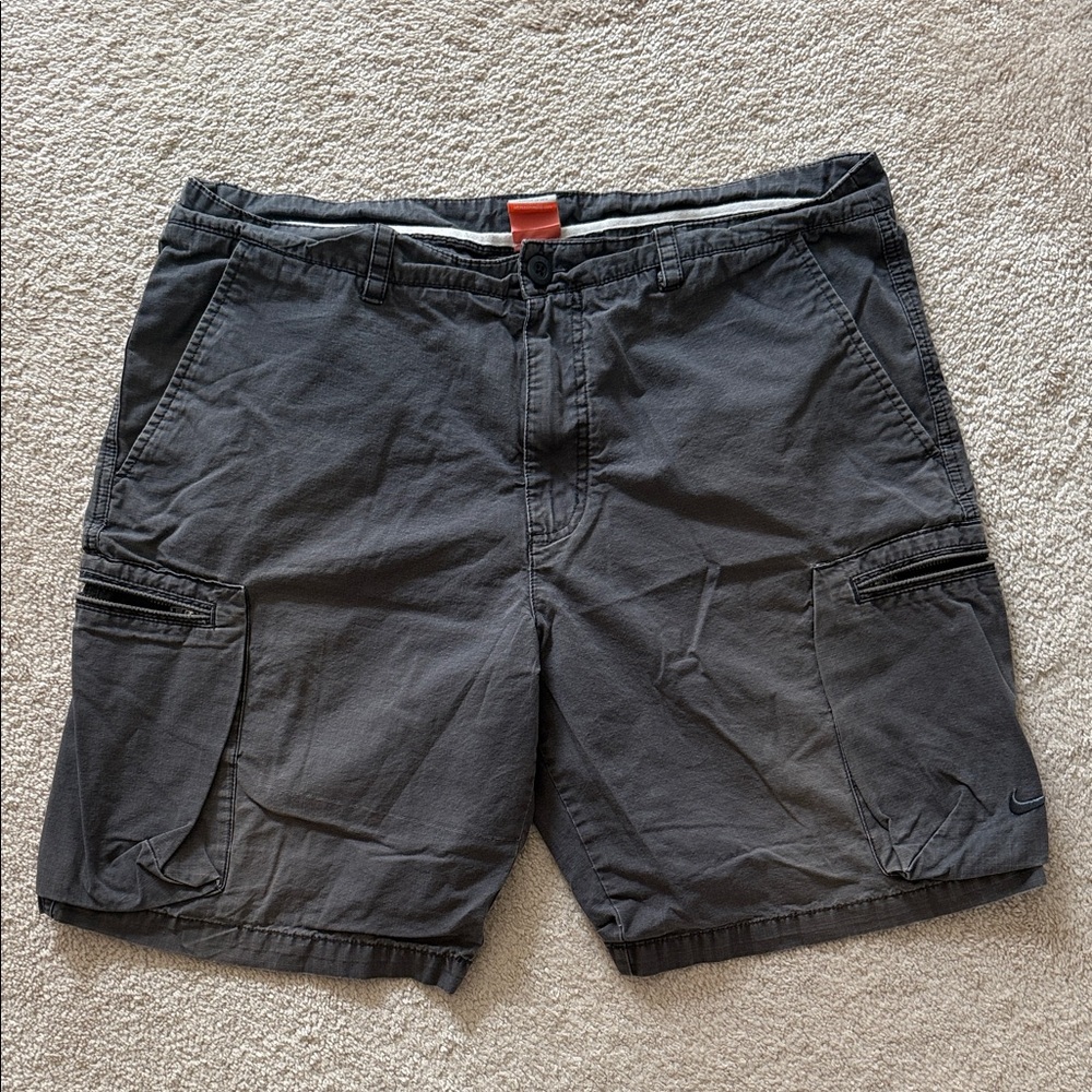 Nike Men's Charcoal Cargo Shorts